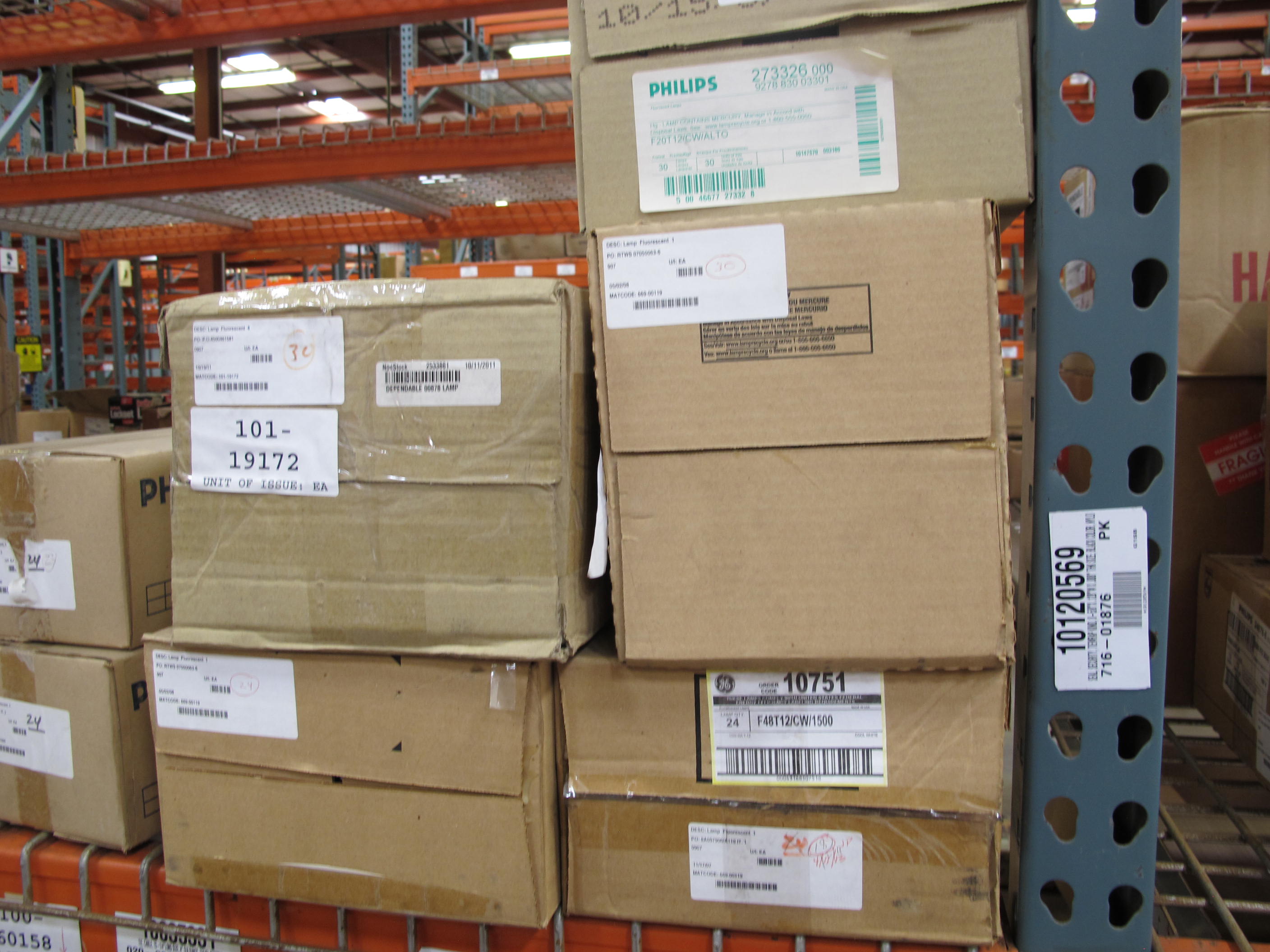 LOT TO INCLUDE: MISC. PHILIPS FLUORESCENT LIGHTING FIXTURES, BULBS, 1 GALLON PAINT LIDS, PANDUIT ZIP-TIES, SS BRUSHES, NWT CORROSION SAMPLER. LOADING & HANDLING FEE $15-4226
